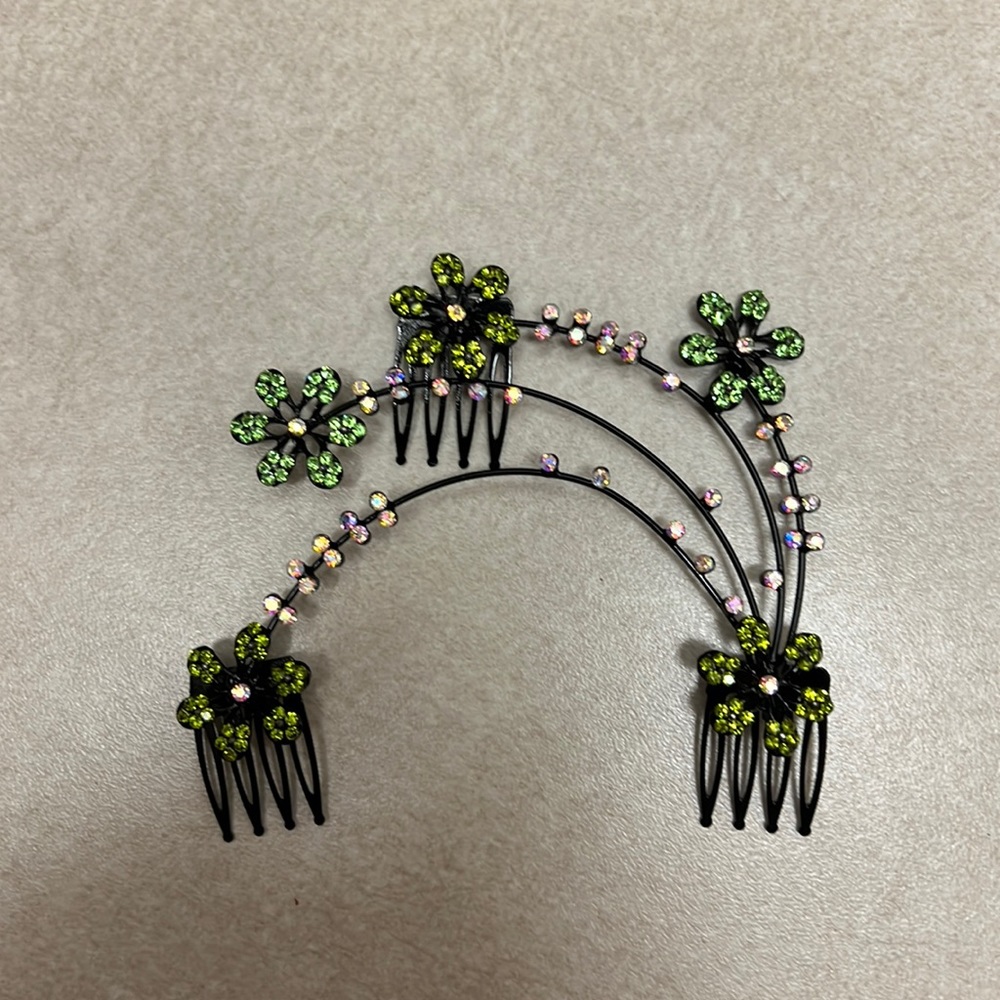 Green and Black Hair Comb - Picture 1 of 3